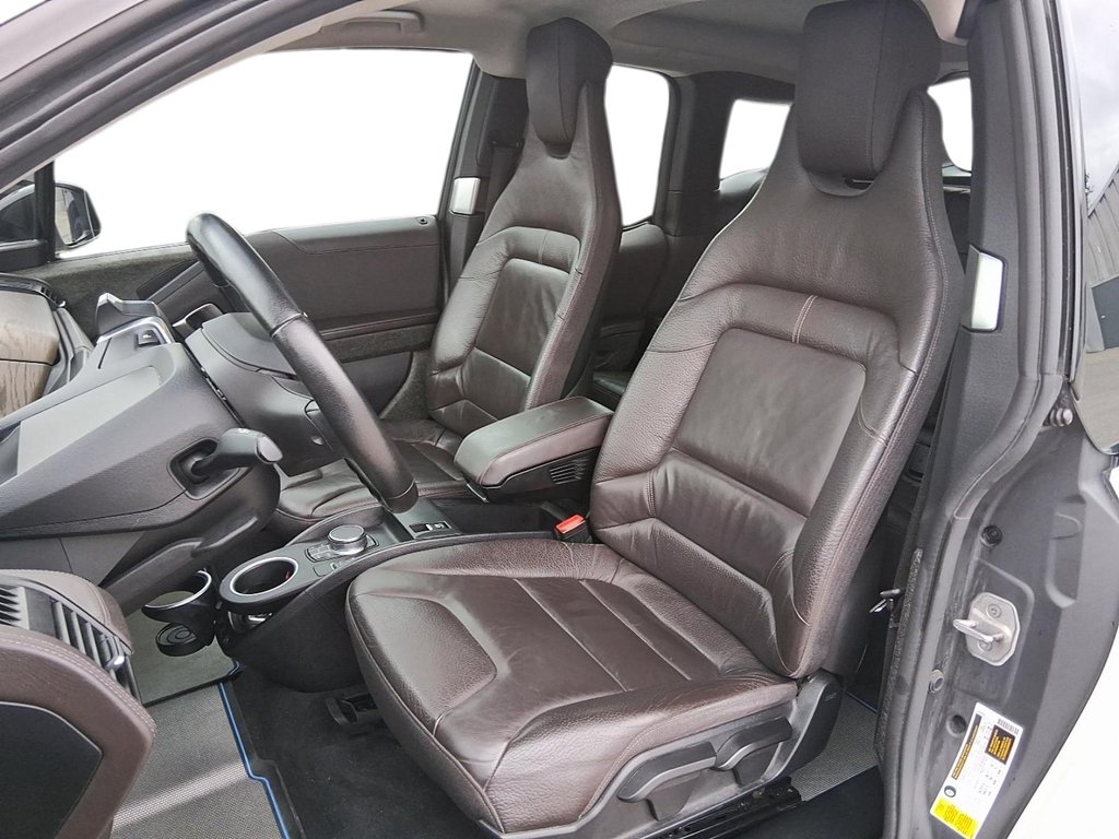 2017 BMW i3 4DR HB W/RANGE EXTENDER in Stratford, Ontario - 10 - w1024h768px