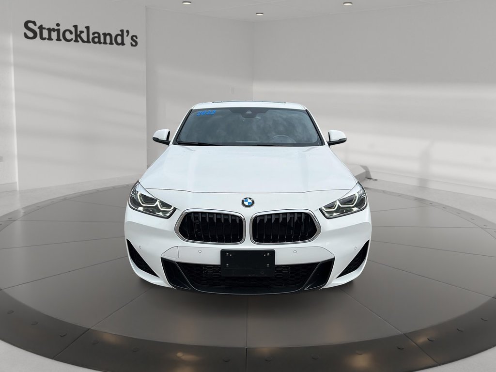 2022 BMW X2 XDrive28i in Stratford, Ontario - 2 - w1024h768px