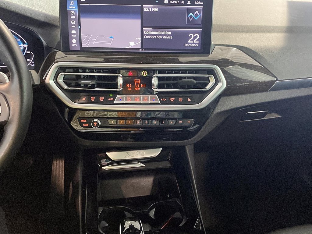 2022  X3 XDrive30e in Stratford, Ontario - 16 - w1024h768px