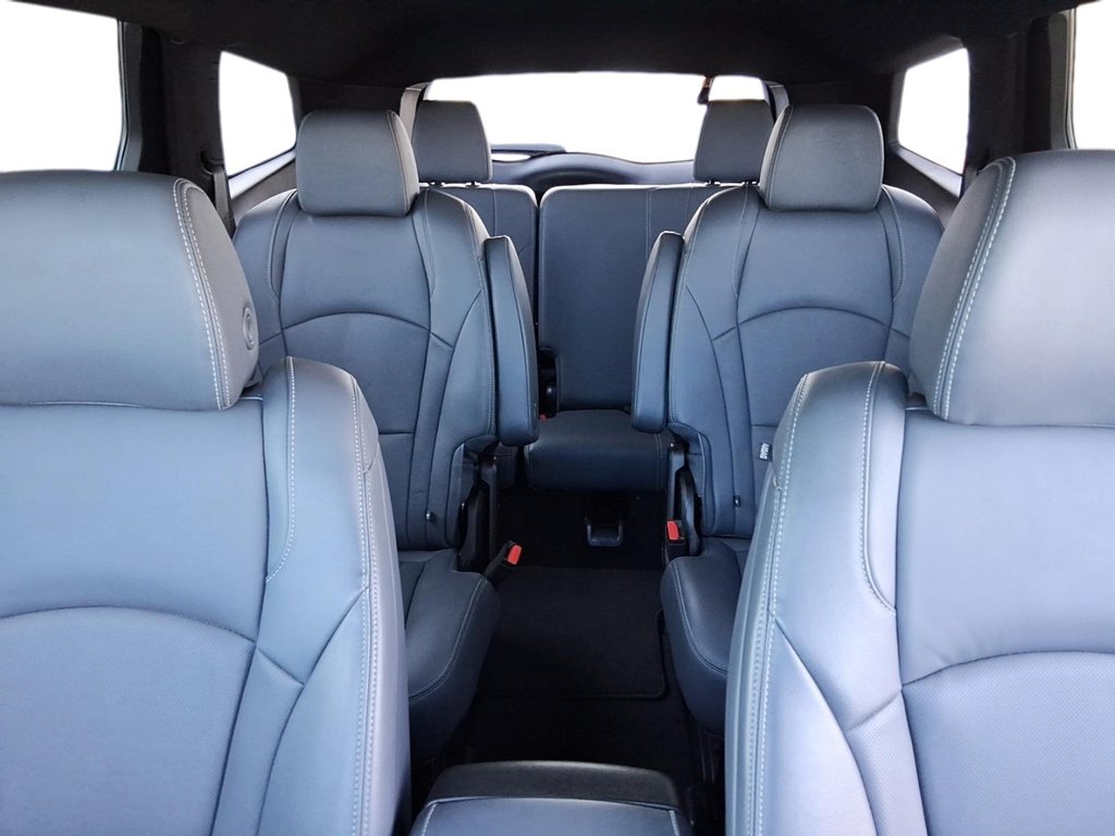 2024 Buick Enclave Essence AWD in Stratford, Ontario - 10 - w1024h768px