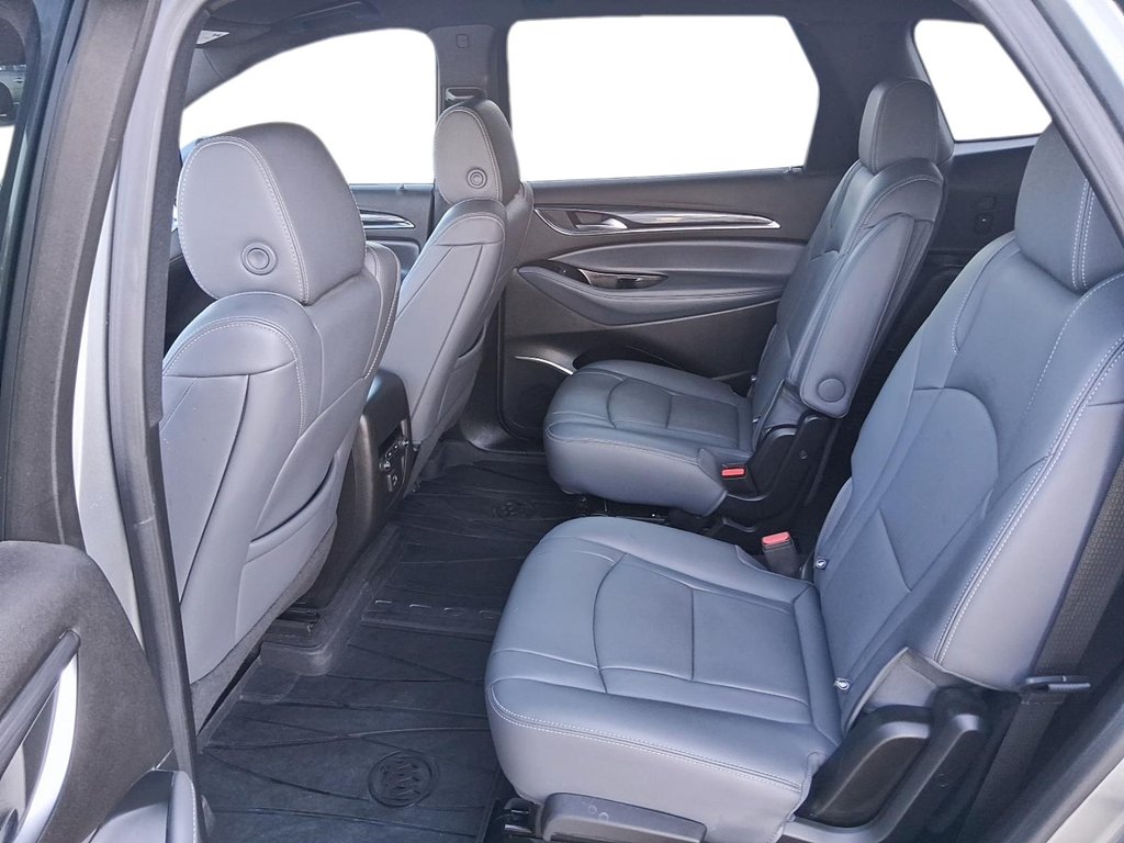 2024 Buick Enclave Essence AWD in Stratford, Ontario - 9 - w1024h768px