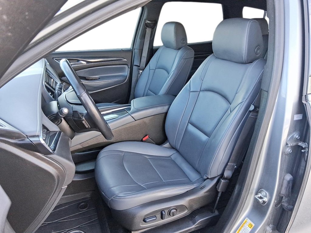 2024 Buick Enclave Essence AWD in Stratford, Ontario - 8 - w1024h768px