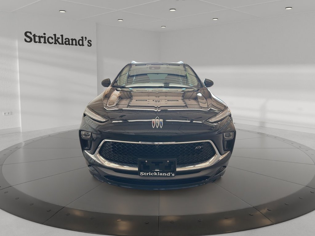 2024 Buick Encore GX Sport Touring AWD in Stratford, Ontario - 2 - w1024h768px