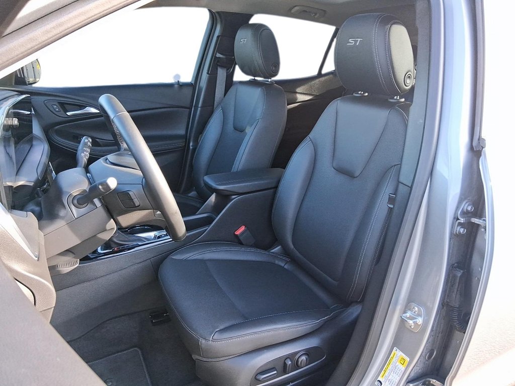 2024 Buick Encore GX Sport Touring AWD in Stratford, Ontario - 8 - w1024h768px