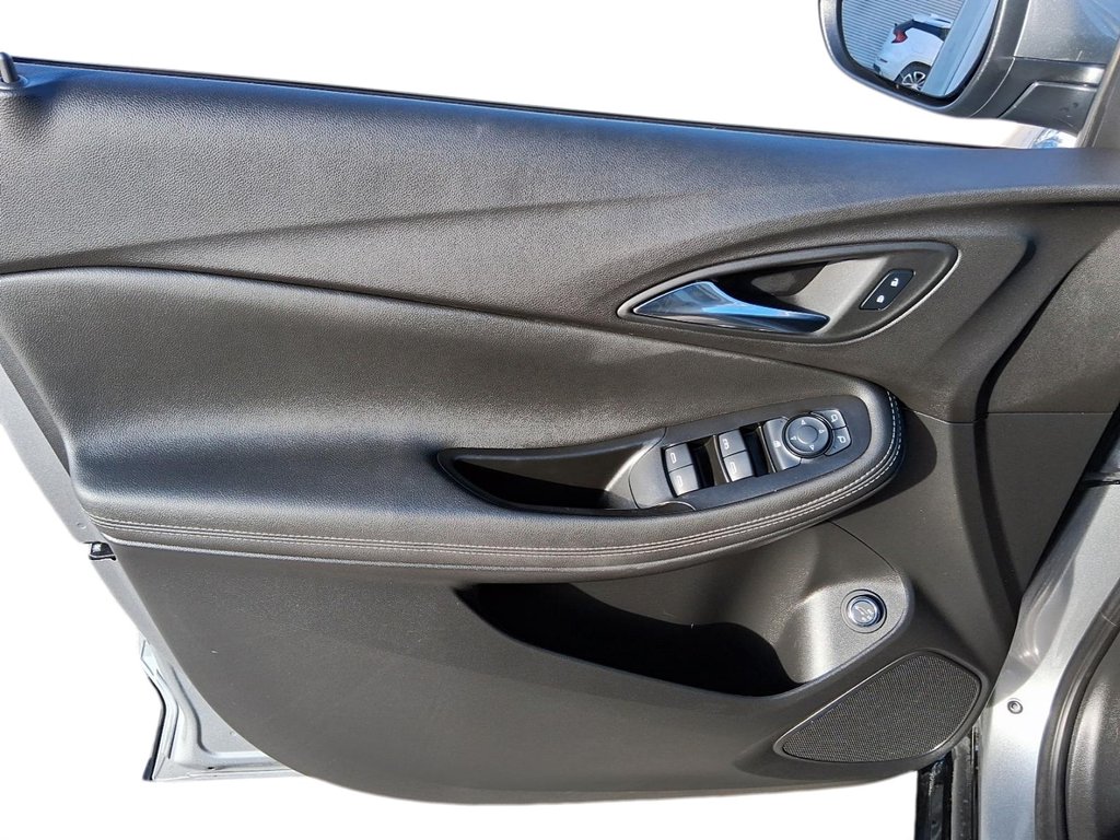 2024 Buick Encore GX Sport Touring AWD in Stratford, Ontario - 11 - w1024h768px