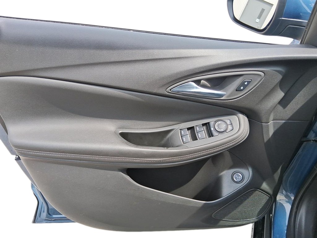 2024 Buick Encore GX Sport Touring AWD in Stratford, Ontario - 12 - w1024h768px