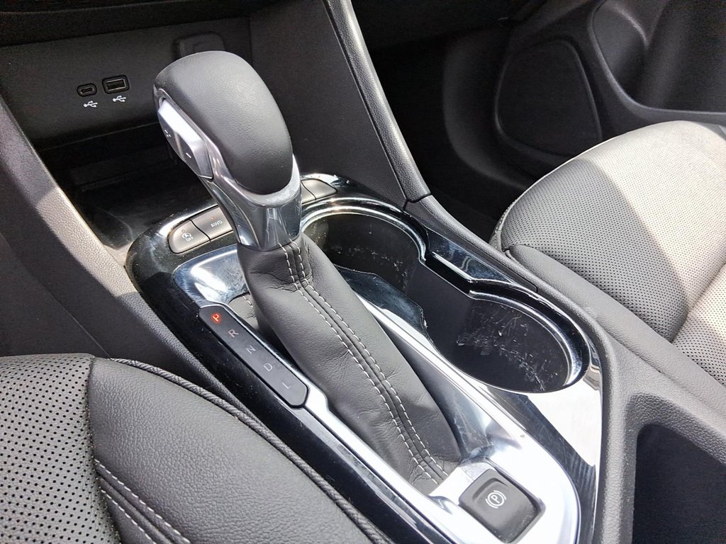 2024 Buick Encore GX Sport Touring AWD in Stratford, Ontario - 17 - w1024h768px