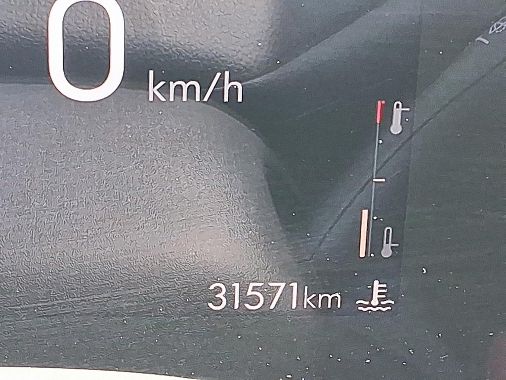 2024 Buick Encore GX Sport Touring AWD in Stratford, Ontario - 14 - w1024h768px