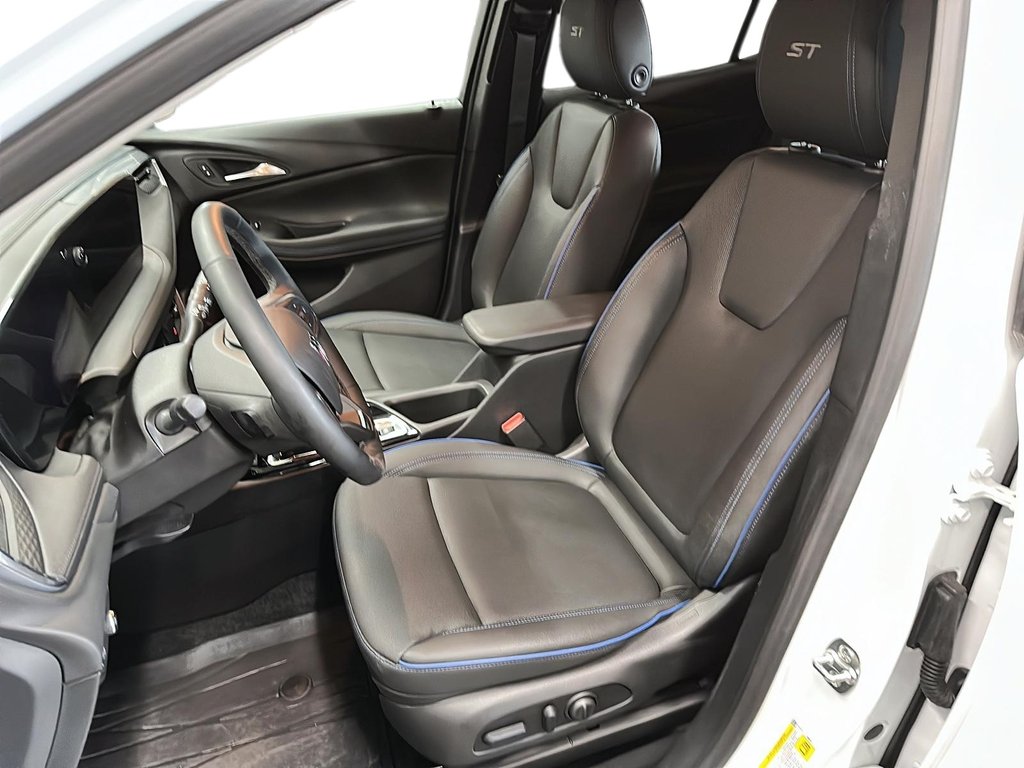 2026 Buick Encore GX Sport Touring AWD in Stratford, Ontario - 8 - w1024h768px