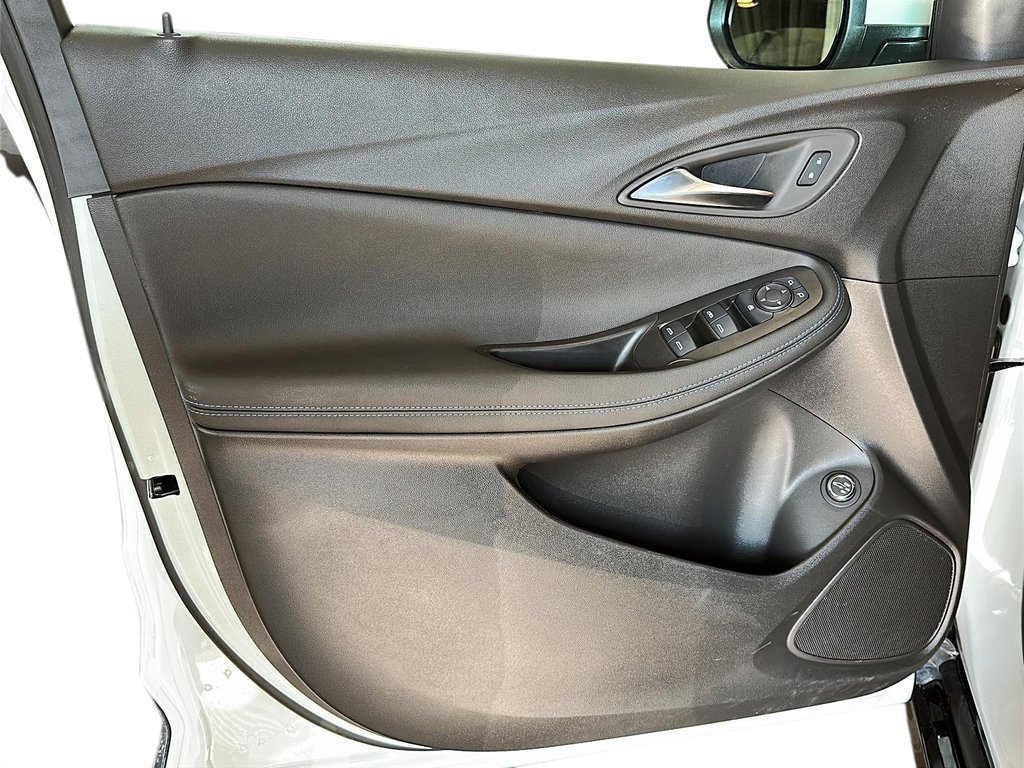 2026 Buick Encore GX Sport Touring AWD in Stratford, Ontario - 10 - w1024h768px