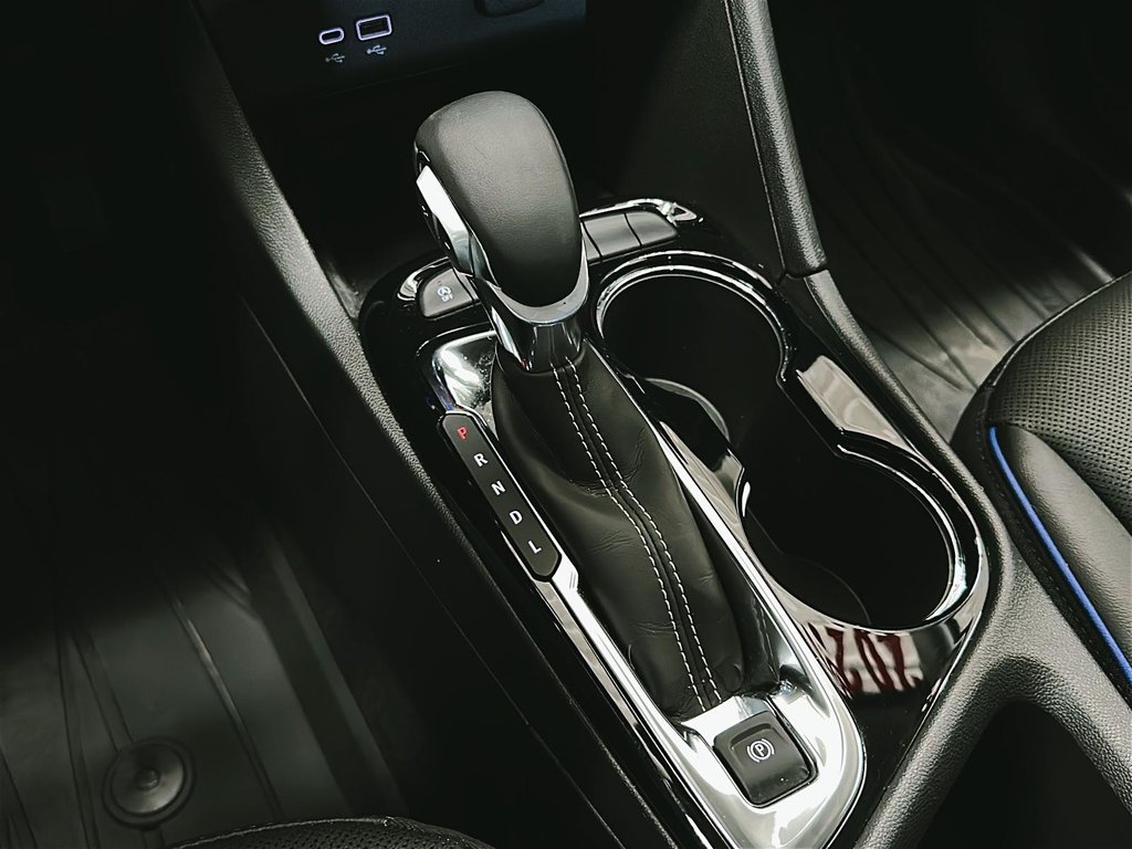 2026 Buick Encore GX Sport Touring AWD in Stratford, Ontario - 14 - w1024h768px