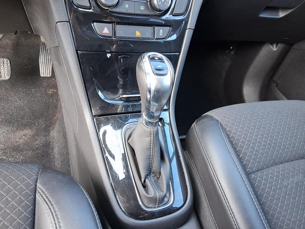 2019 Buick Encore AWD Preferred in Stratford, Ontario - 16 - w1024h768px