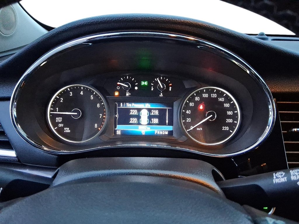 2019 Buick Encore AWD Sport Touring in Stratford, Ontario - 15 - w1024h768px