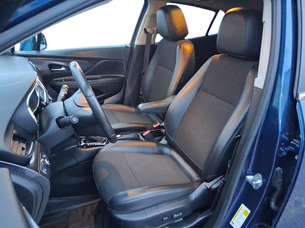 2019 Buick Encore AWD Sport Touring in Stratford, Ontario - 9 - w1024h768px