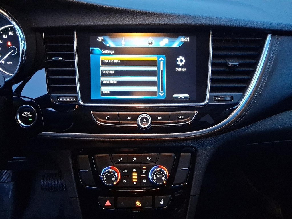 2019 Buick Encore AWD Sport Touring in Stratford, Ontario - 16 - w1024h768px