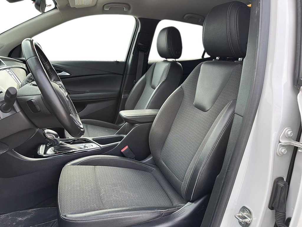 2020 Buick Encore Gx Preferred AWD in Stratford, Ontario - 8 - w1024h768px