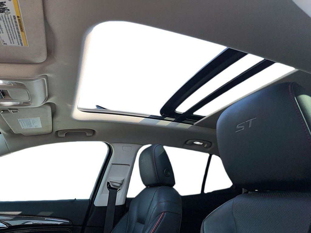 2022 Buick ENVISION Essence AWD in Stratford, Ontario - 14 - w1024h768px