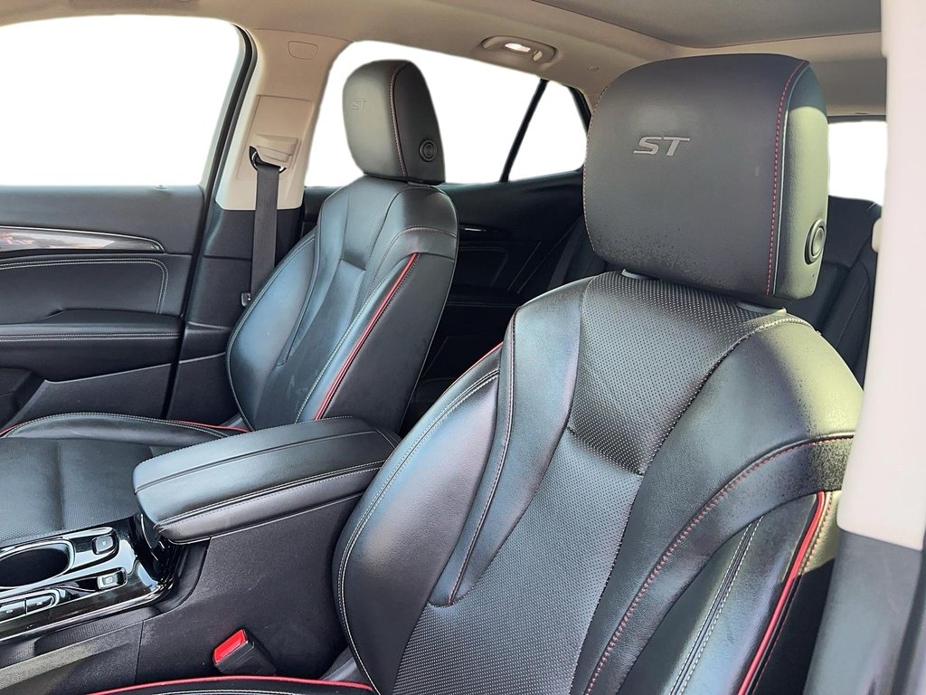 2022 Buick ENVISION Essence AWD in Stratford, Ontario - 7 - w1024h768px