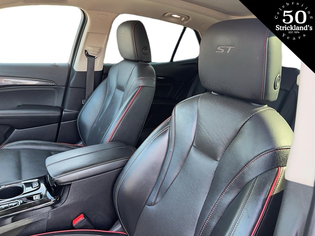 2022 Buick ENVISION Essence AWD in Stratford, Ontario - 7 - w1024h768px