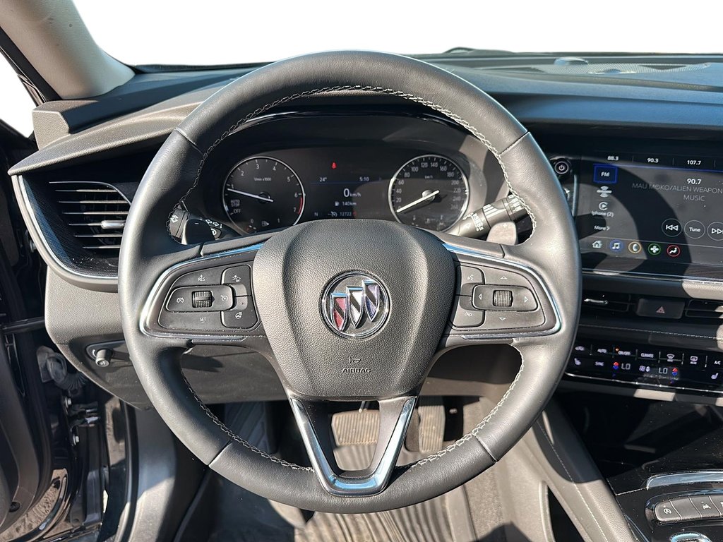 2023 Buick ENVISION Preferred FWD in Stratford, Ontario - 11 - w1024h768px