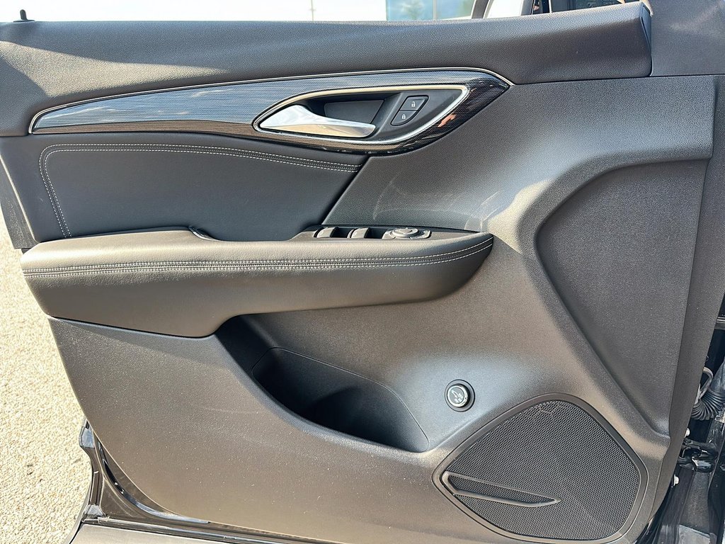 2023 Buick ENVISION Preferred FWD in Stratford, Ontario - 10 - w1024h768px