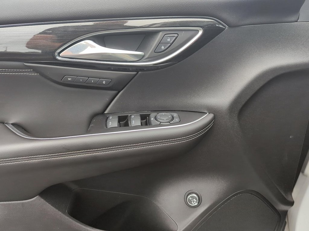 2023 Buick ENVISION Essence AWD in Stratford, Ontario - 10 - w1024h768px