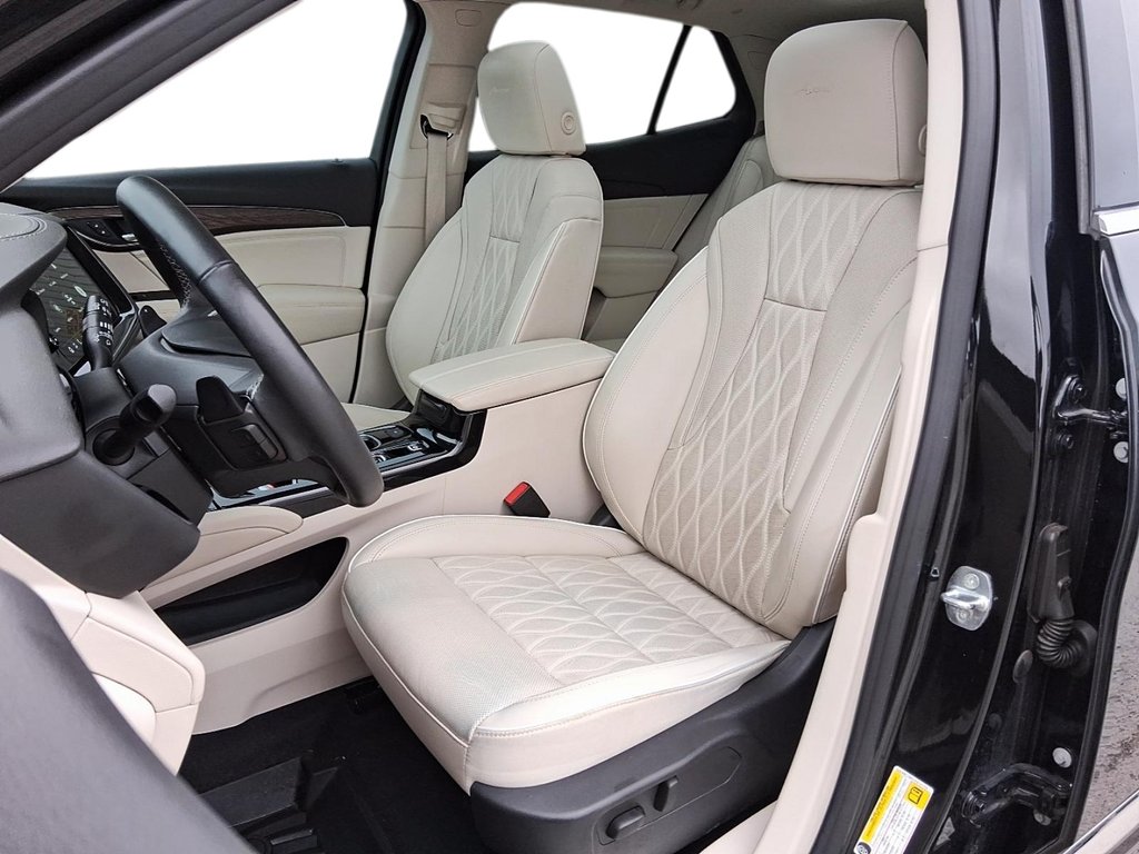 2023 Buick Envision Avenir AWD in Stratford, Ontario - 9 - w1024h768px