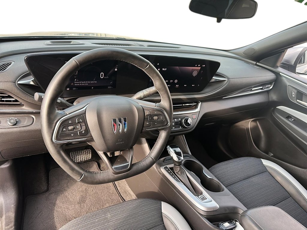 2024 Buick Envista FWD Preferred in Stratford, Ontario - 9 - w1024h768px