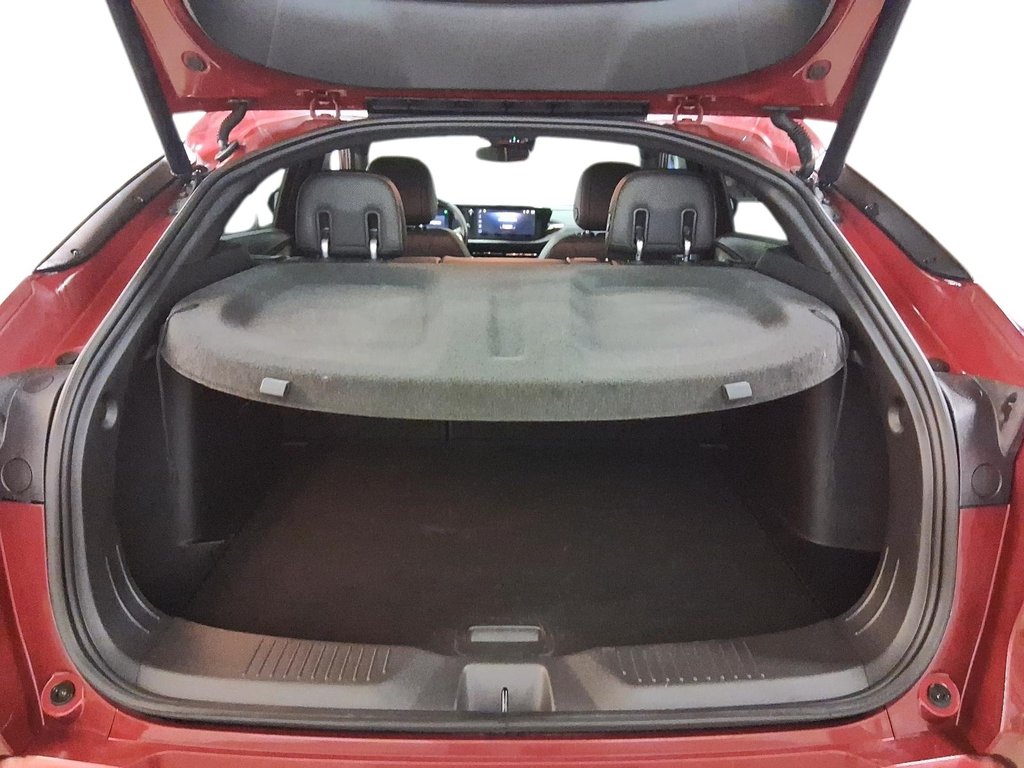 2024 Buick Envista FWD Avenir in Stratford, Ontario - 6 - w1024h768px