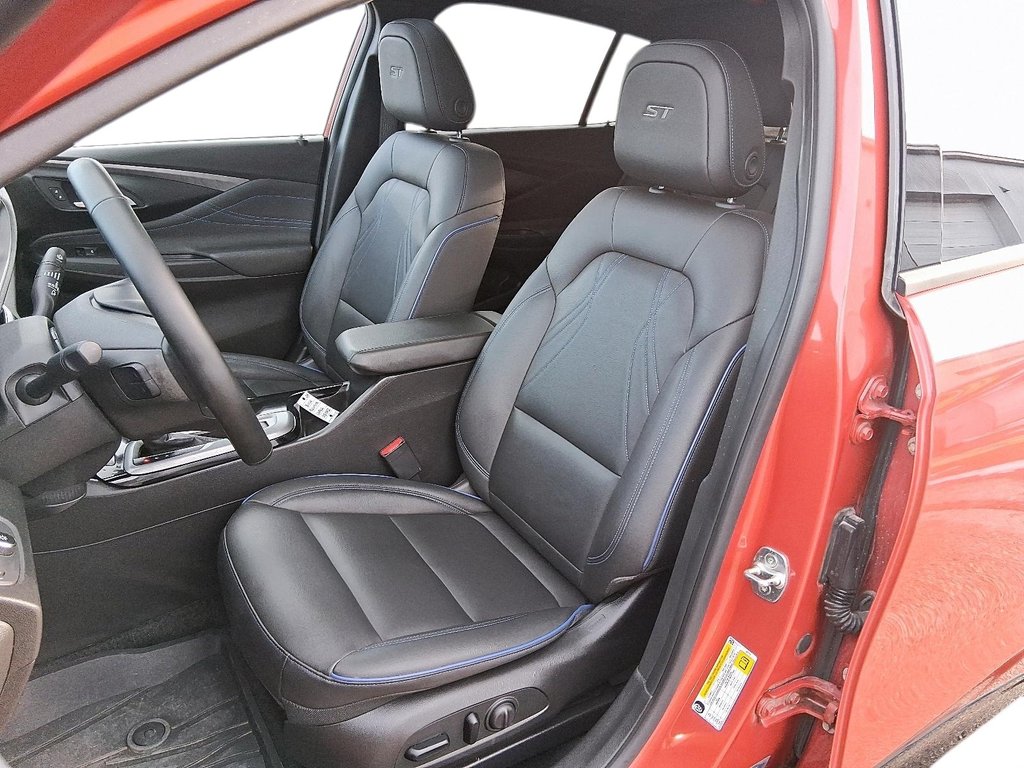 2024 Buick Envista FWD Sport Touring in Stratford, Ontario - 9 - w1024h768px