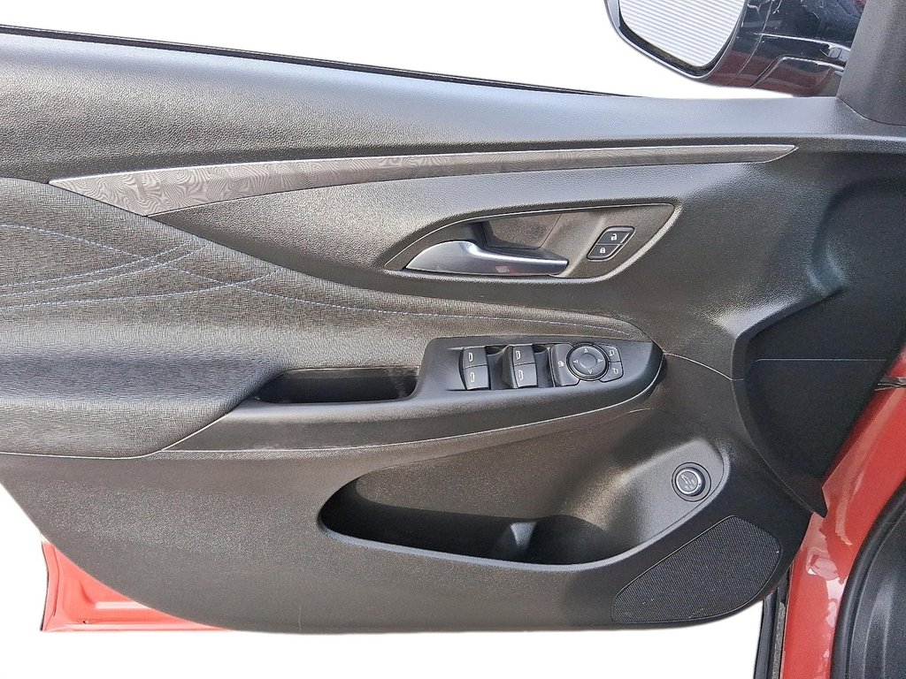 2024 Buick Envista FWD Sport Touring in Stratford, Ontario - 12 - w1024h768px