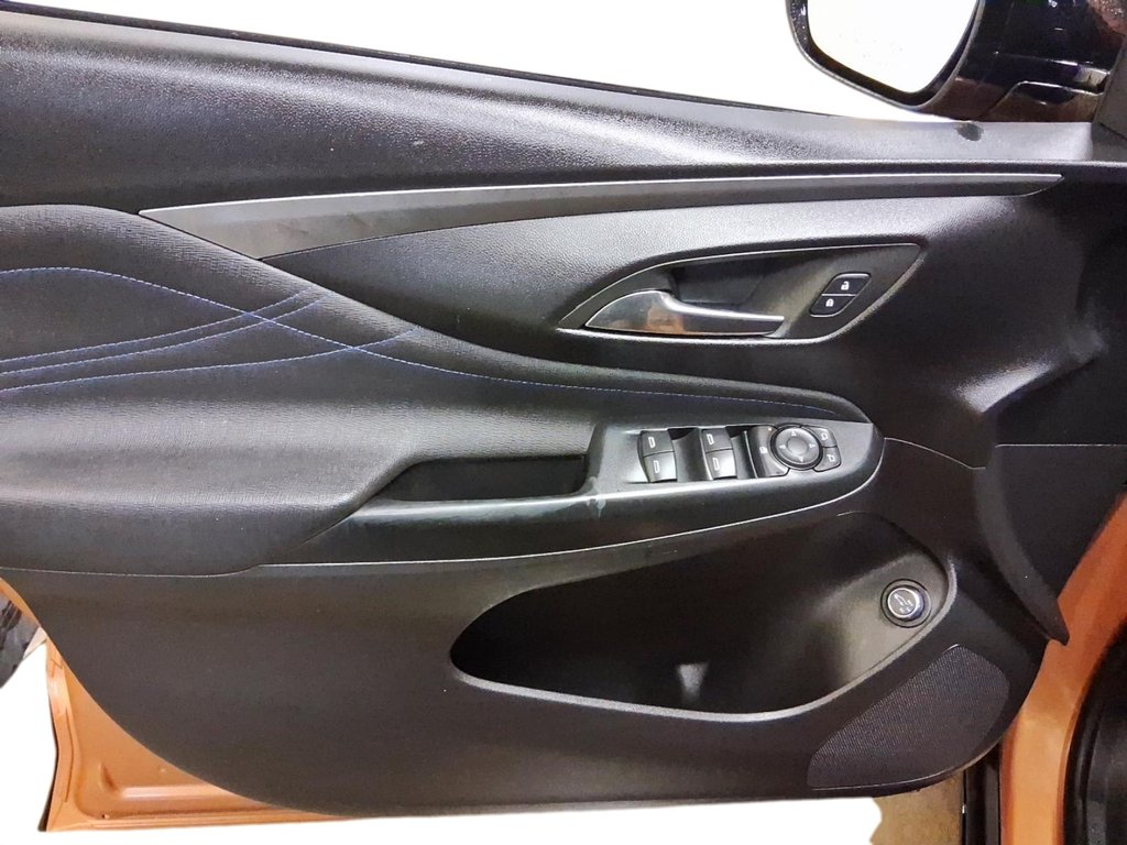 2024 Buick Envista FWD Sport Touring in Stratford, Ontario - 12 - w1024h768px