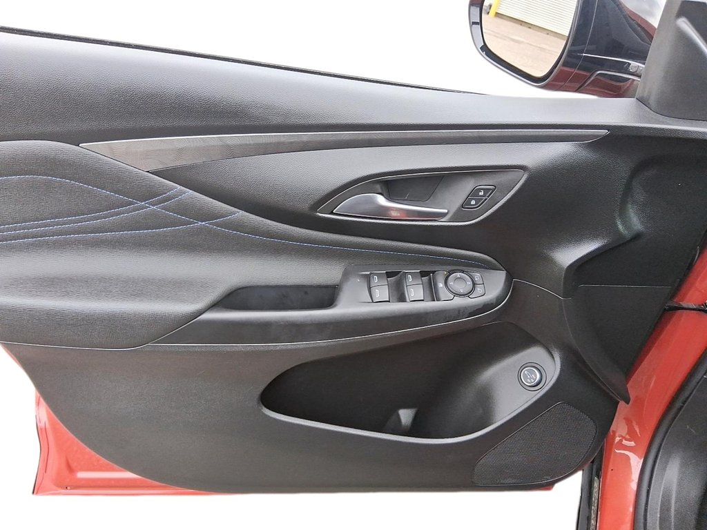 2024 Buick Envista FWD Sport Touring in Stratford, Ontario - 12 - w1024h768px