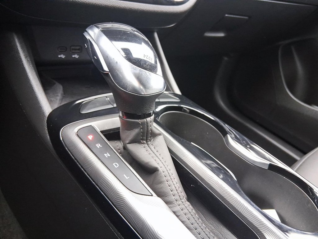 2024 Buick Envista FWD Sport Touring in Stratford, Ontario - 17 - w1024h768px