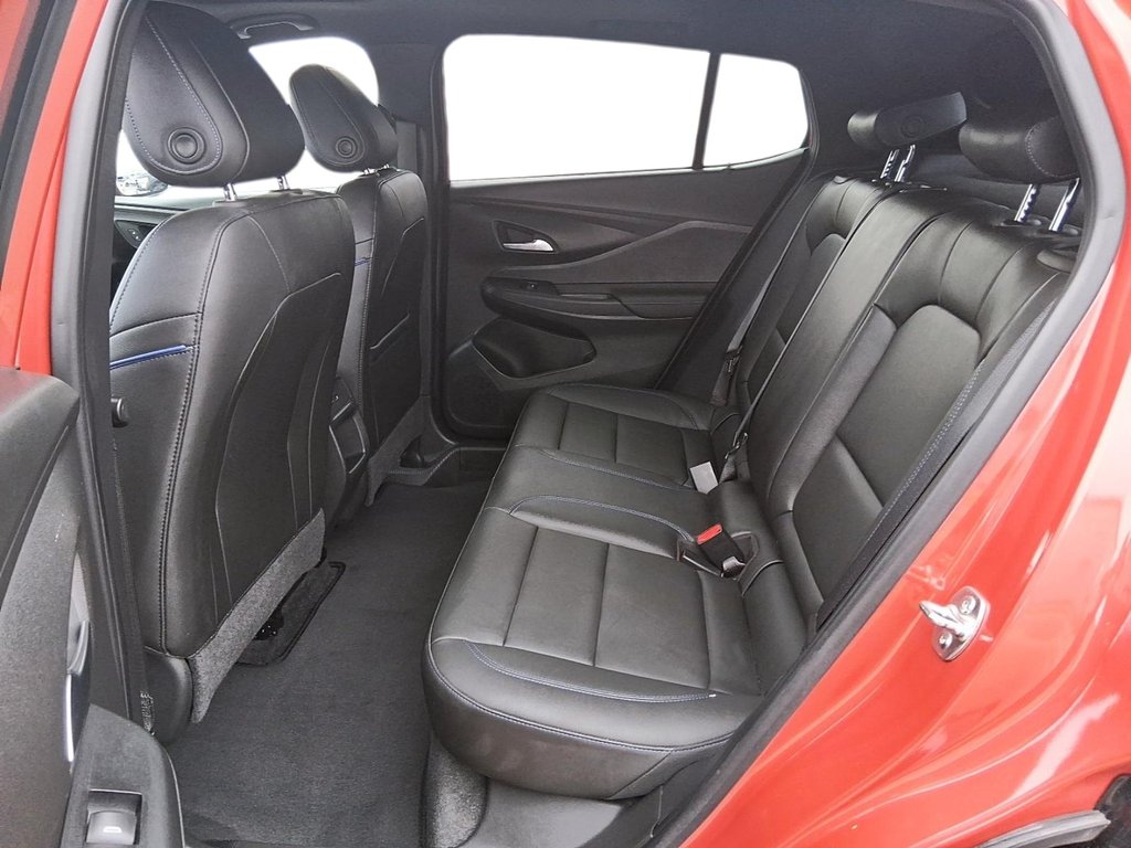 2024 Buick Envista FWD Sport Touring in Stratford, Ontario - 10 - w1024h768px