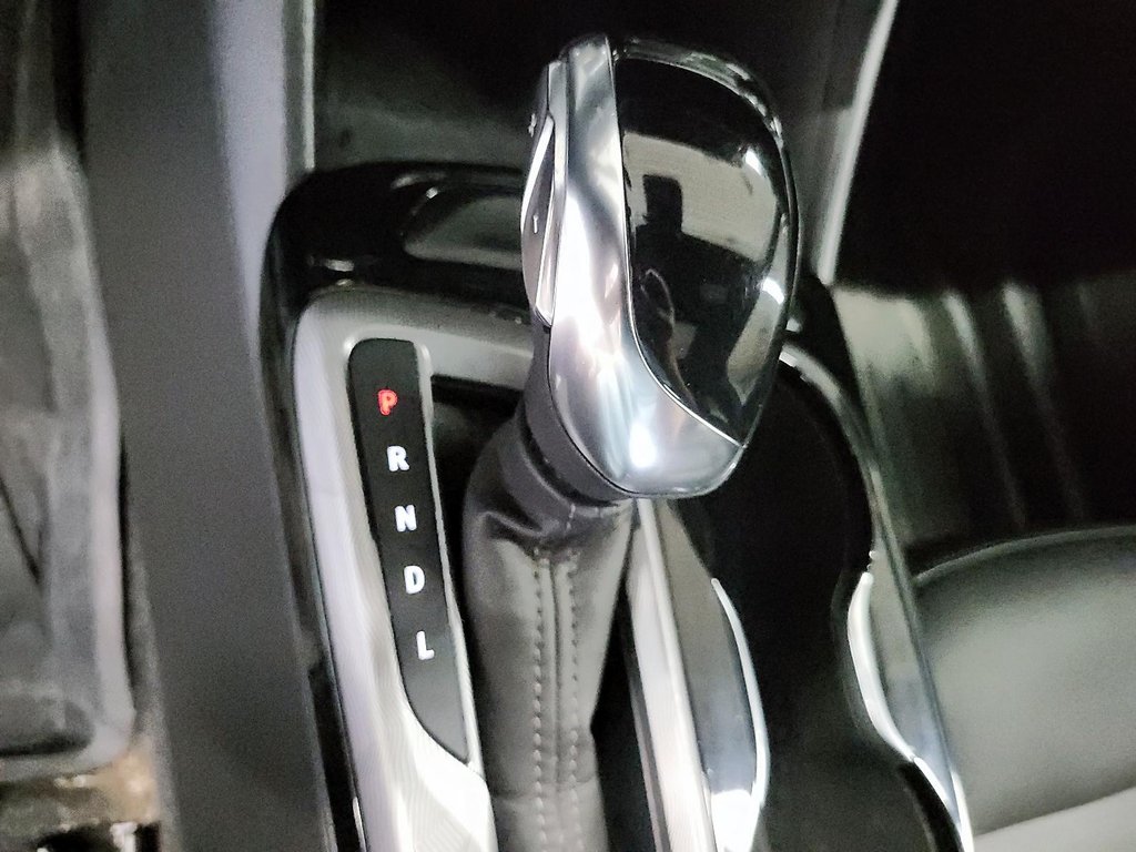 2024 Buick Envista FWD Sport Touring in Stratford, Ontario - 14 - w1024h768px