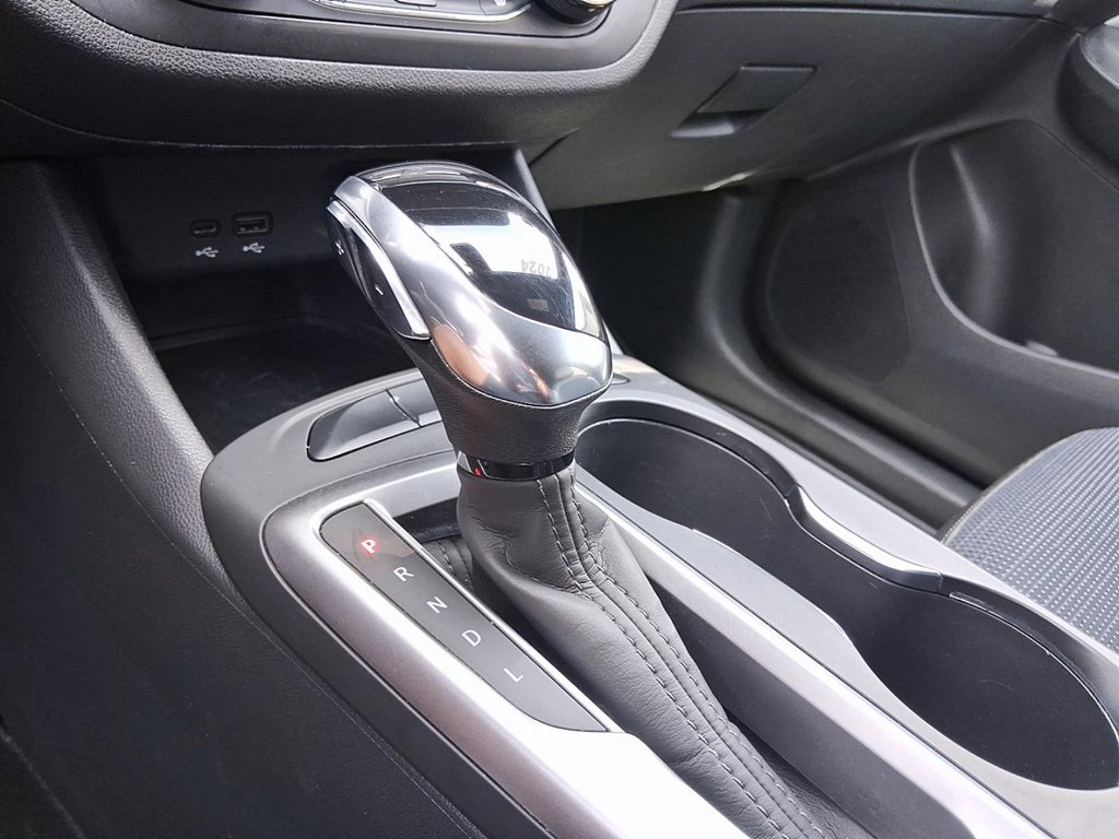 2024 Buick Envista FWD Preferred in Stratford, Ontario - 17 - w1024h768px