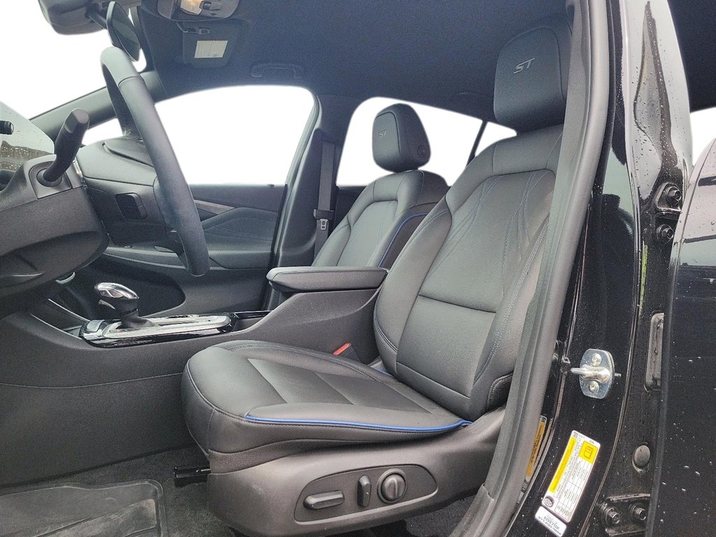 2024 Buick Envista FWD Sport Touring in Stratford, Ontario - 8 - w1024h768px