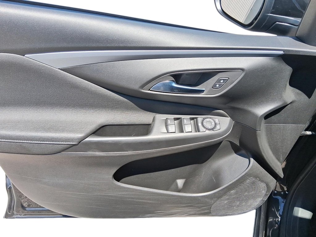 2024 Buick Envista FWD Preferred in Stratford, Ontario - 11 - w1024h768px