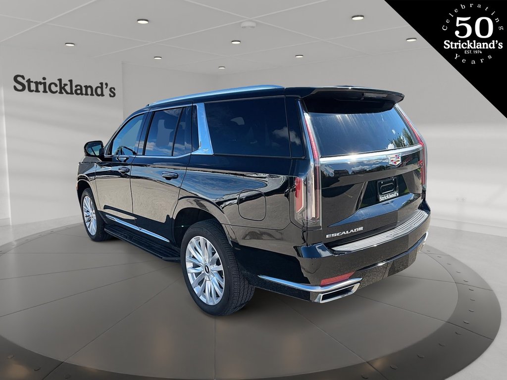 2024  Escalade 4WD Luxury in Stratford, Ontario - 4 - w1024h768px