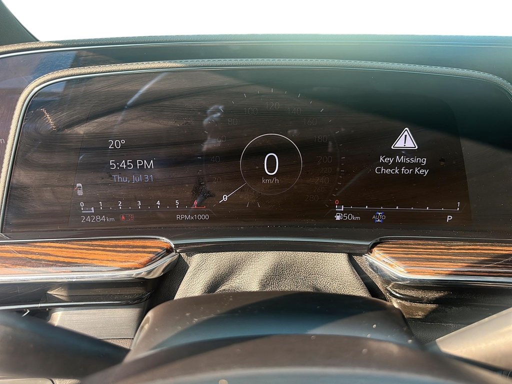 2024 Cadillac Escalade 4WD Luxury in Stratford, Ontario - 13 - w1024h768px