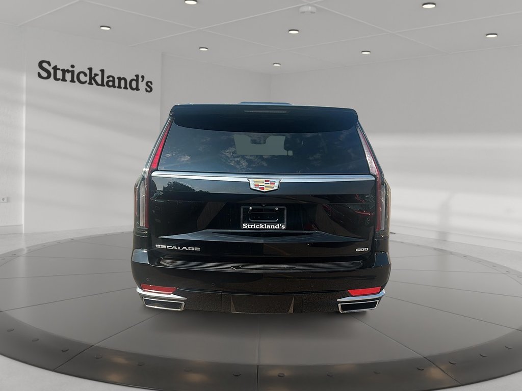 2024 Cadillac Escalade 4WD Luxury in Stratford, Ontario - 3 - w1024h768px
