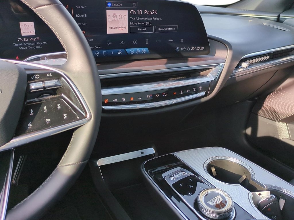 2024 Cadillac LYRIQ 4dr Tech w/1SA in Stratford, Ontario - 14 - w1024h768px