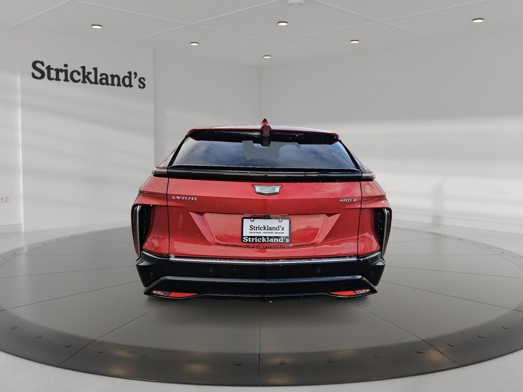 2024 Cadillac LYRIQ 4dr Tech w/1SA in Stratford, Ontario - 3 - w1024h768px