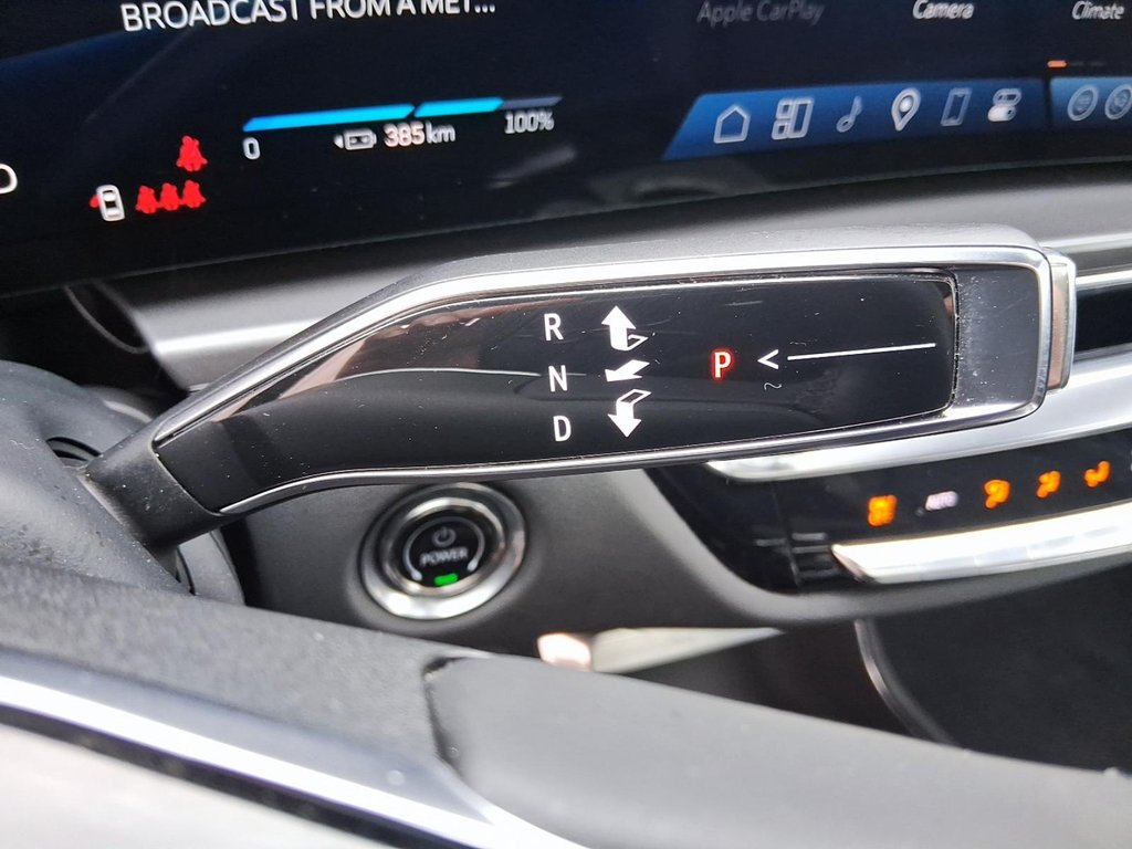 2024 Cadillac LYRIQ 4dr Tech w/1SA in Stratford, Ontario - 17 - w1024h768px