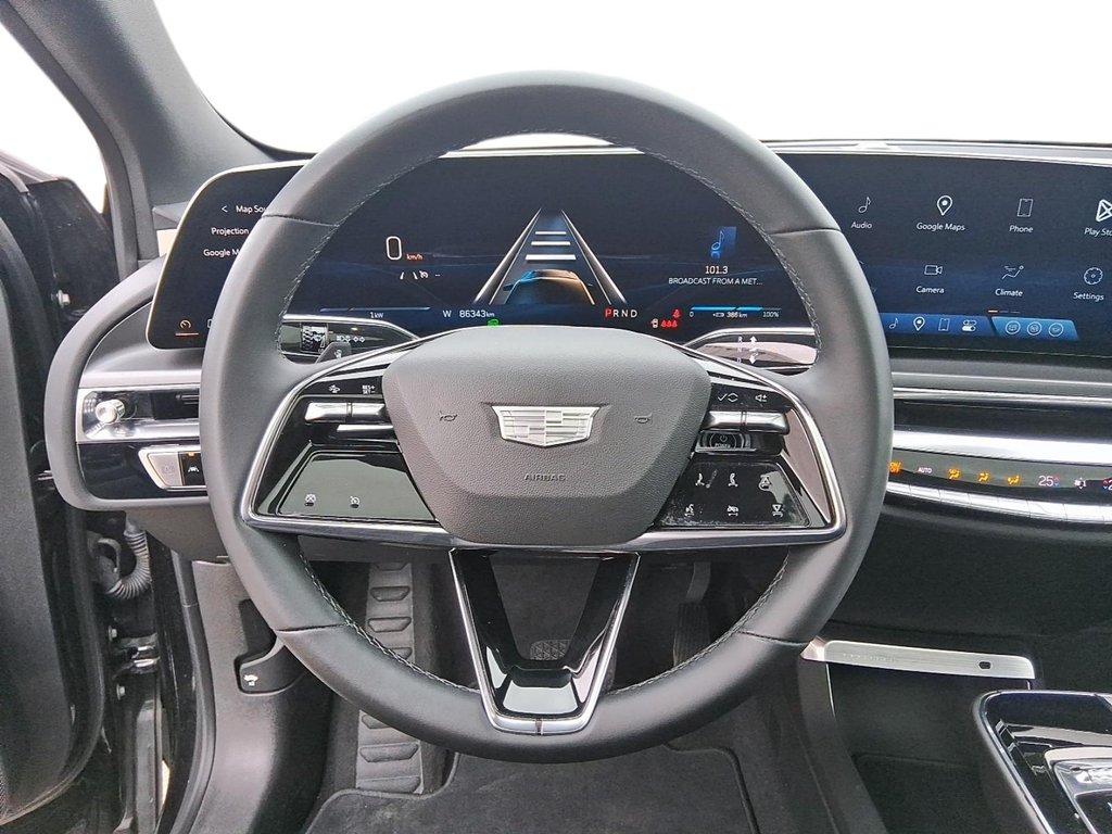 2024 Cadillac LYRIQ 4dr Tech w/1SA in Stratford, Ontario - 13 - w1024h768px
