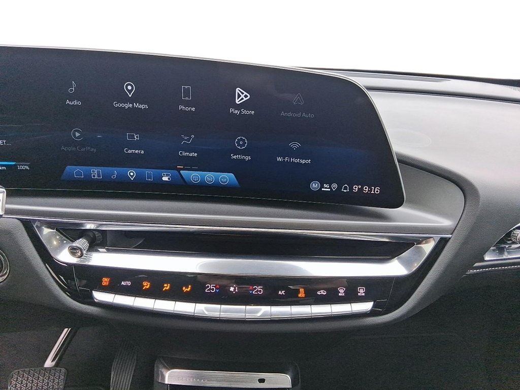 2024 Cadillac LYRIQ 4dr Tech w/1SA in Stratford, Ontario - 16 - w1024h768px