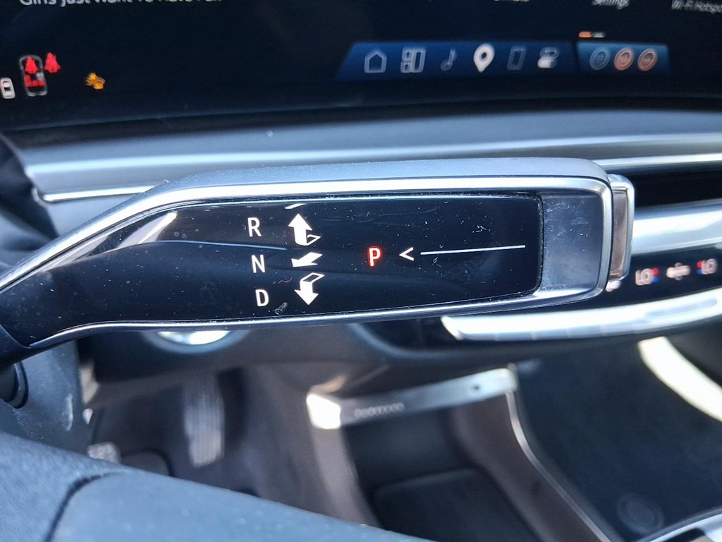 2024 Cadillac LYRIQ 4dr Tech w/1SA in Stratford, Ontario - 16 - w1024h768px