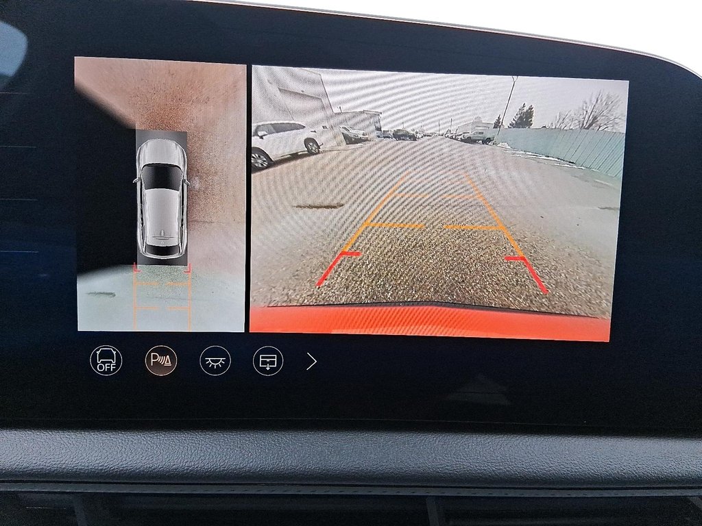 2025 Cadillac OPTIQ AWD 4dr Sport w/1SF in Stratford, Ontario - 20 - w1024h768px