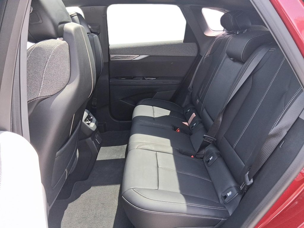 2025 Cadillac OPTIQ AWD 4dr Sport w/1SF in Stratford, Ontario - 10 - w1024h768px